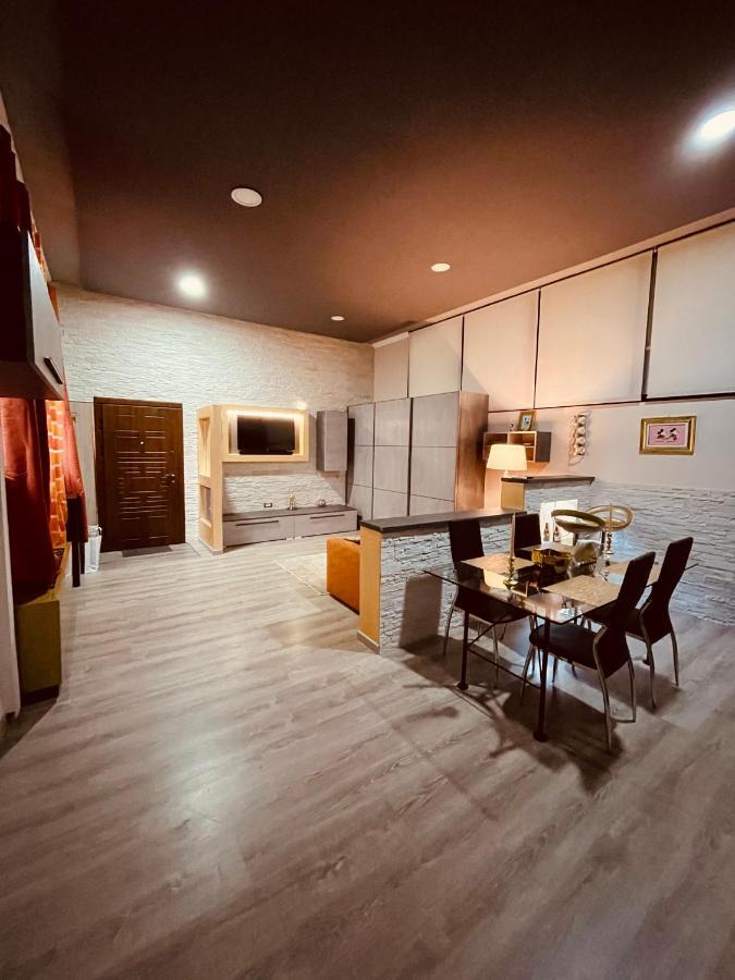 Golden House Apartman Castel Maggiore Kültér fotó
